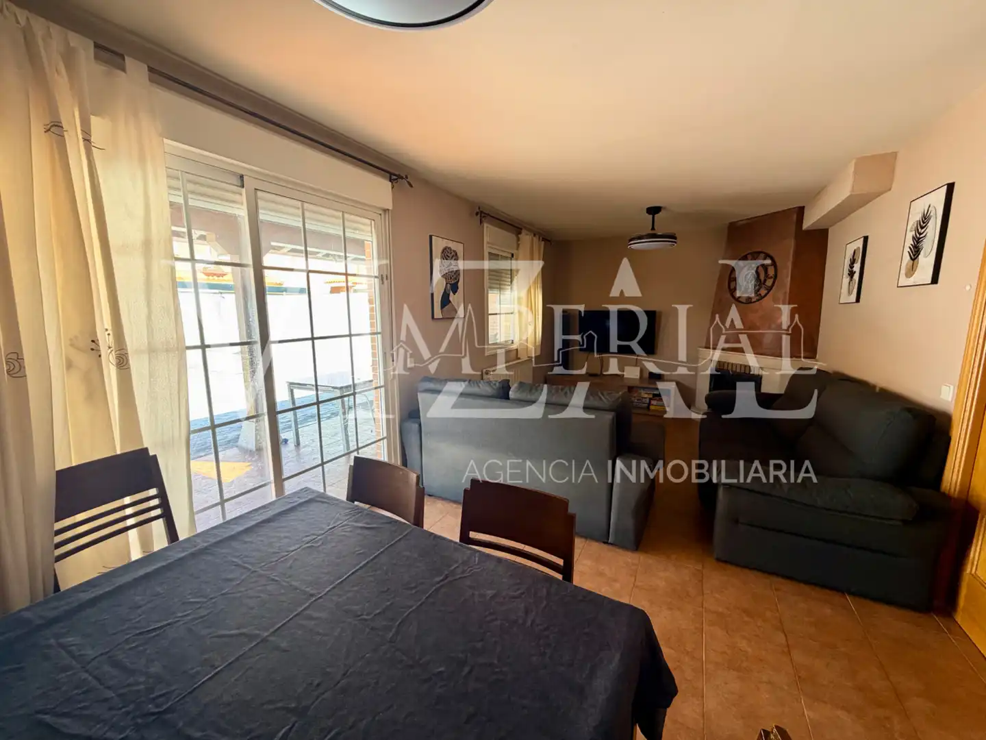 Casa adosada en venta en Argés con Aire acondicionado, Calefacción y Amueblado