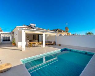 Exterior view of House or chalet for sale in Torrevieja  with Air Conditioner, Heating and Terrace