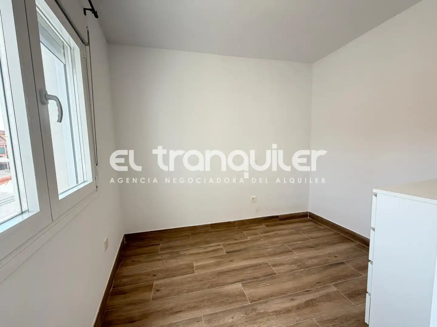Bedroom of Flat for rent in Paracuellos de Jarama  with Air Conditioner and Parquet flooring