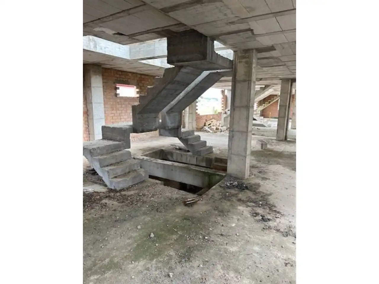 Edifici en venda en Aznalcóllar