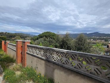 Terrenys i solars en venda a Carrer del Bruc