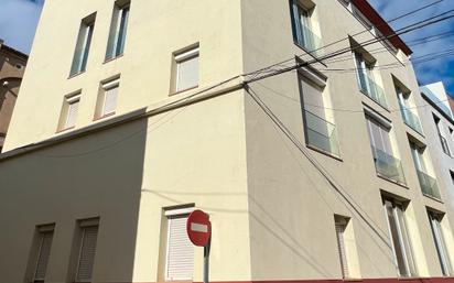 Exterior view of Flat for sale in Figueres  with Air Conditioner and Balcony