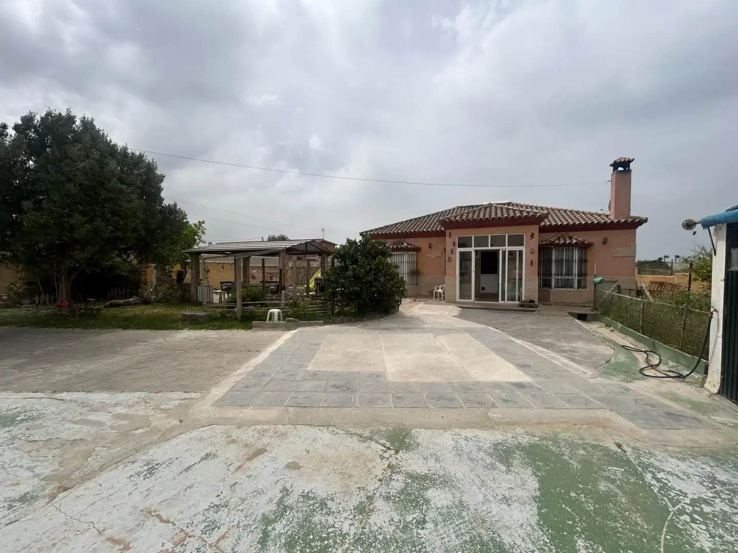 Vista exterior de Casa o chalet en venta en Chiclana de la Frontera