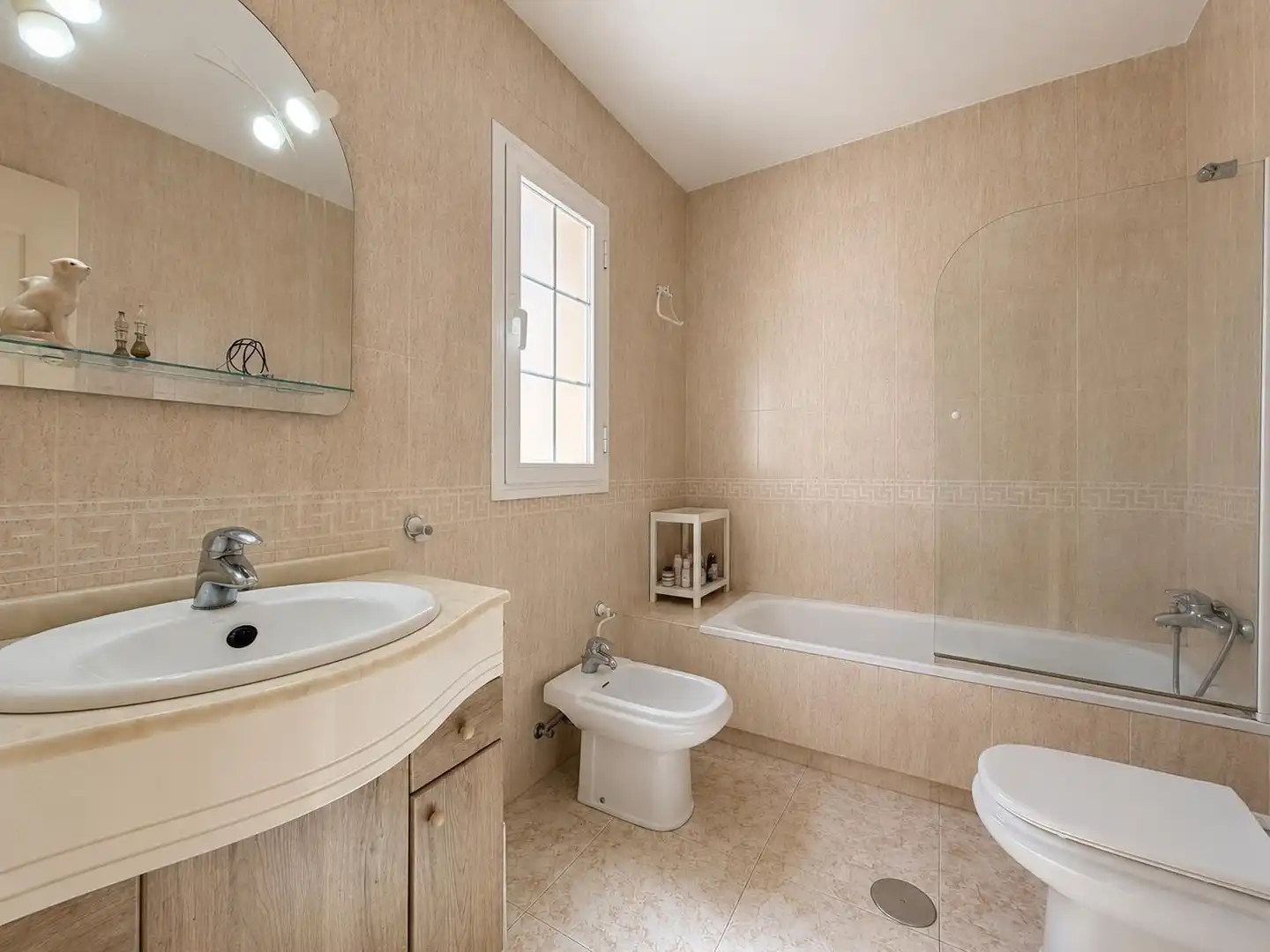 Bathroom of Detached homes for sale in Roquetas de Mar