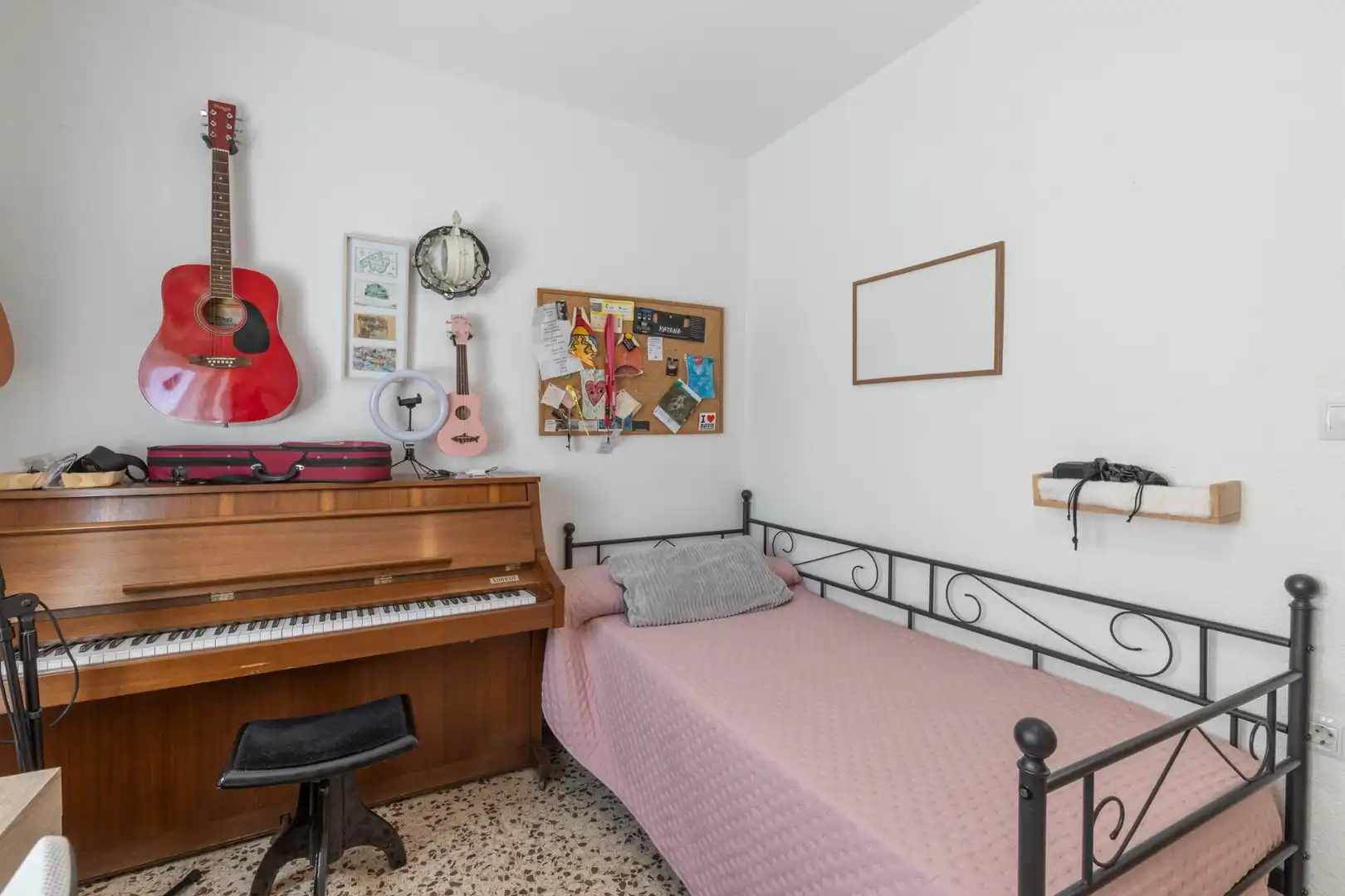 Habitación de Piso en venta en Maracena con Balcón