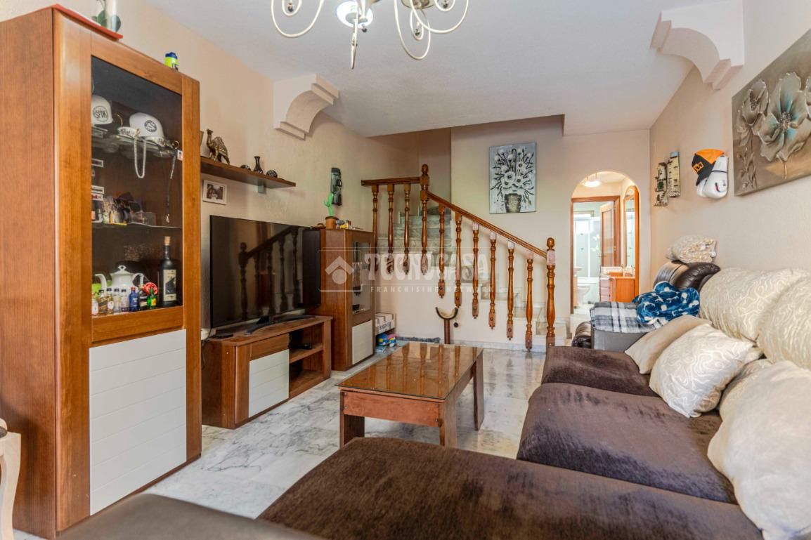 Living room of Single-family semi-detached for sale in Motril  with Storage room and Furnished