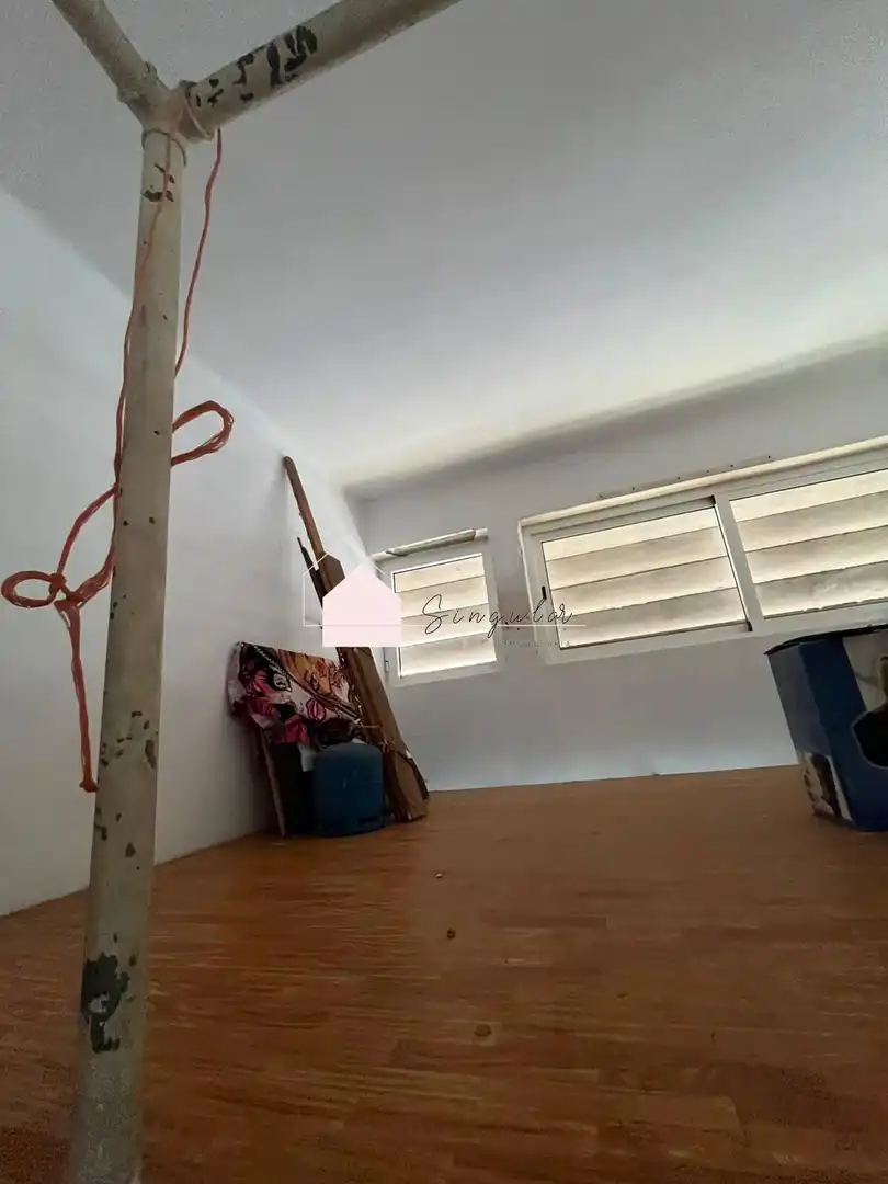 Habitación de Piso en venta en Vigo  con Trastero