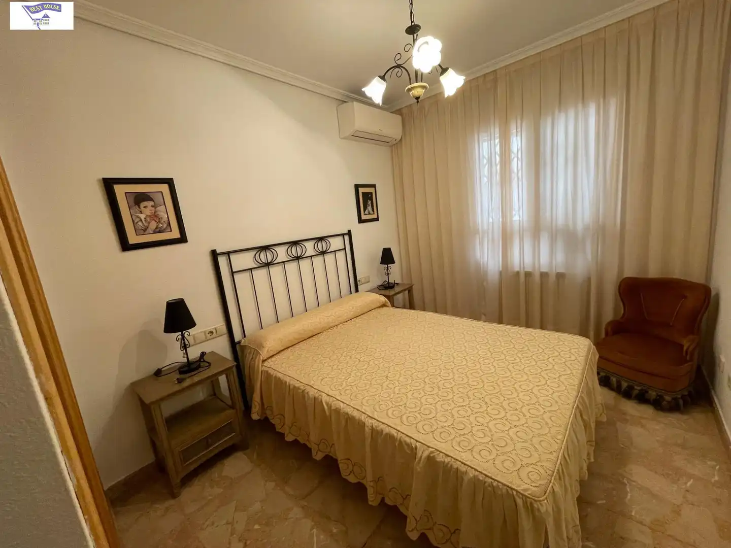 Schlafzimmer von Wohnungen zur Miete in Albacete mit Heizung, Möbliert und Balkon