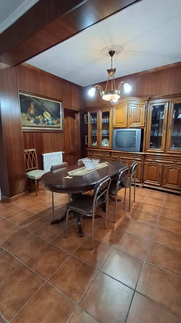 Comedor de Casa o chalet en venta en A Pobra do Caramiñal con Aire acondicionado, Calefacción y Jardín privado