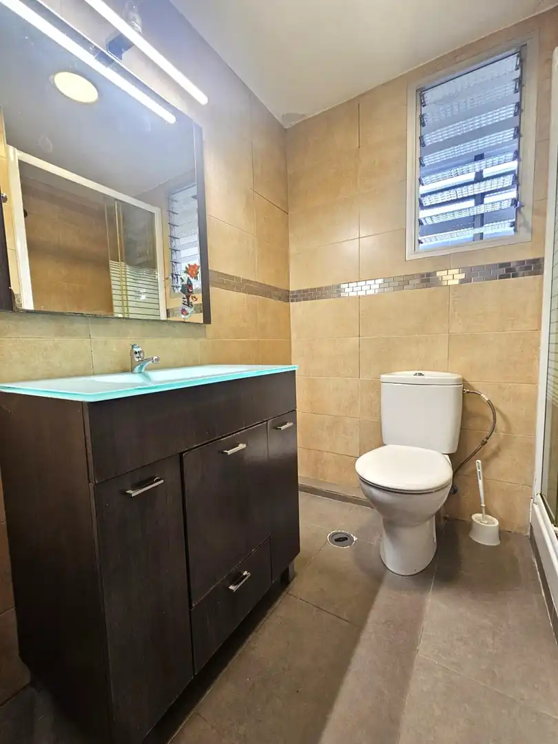 Baño de Piso en venta en Madrid con Aire acondicionado y Calefacción