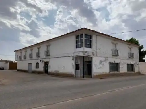 Vista exterior de Local en venta en Villamayor de Santiago