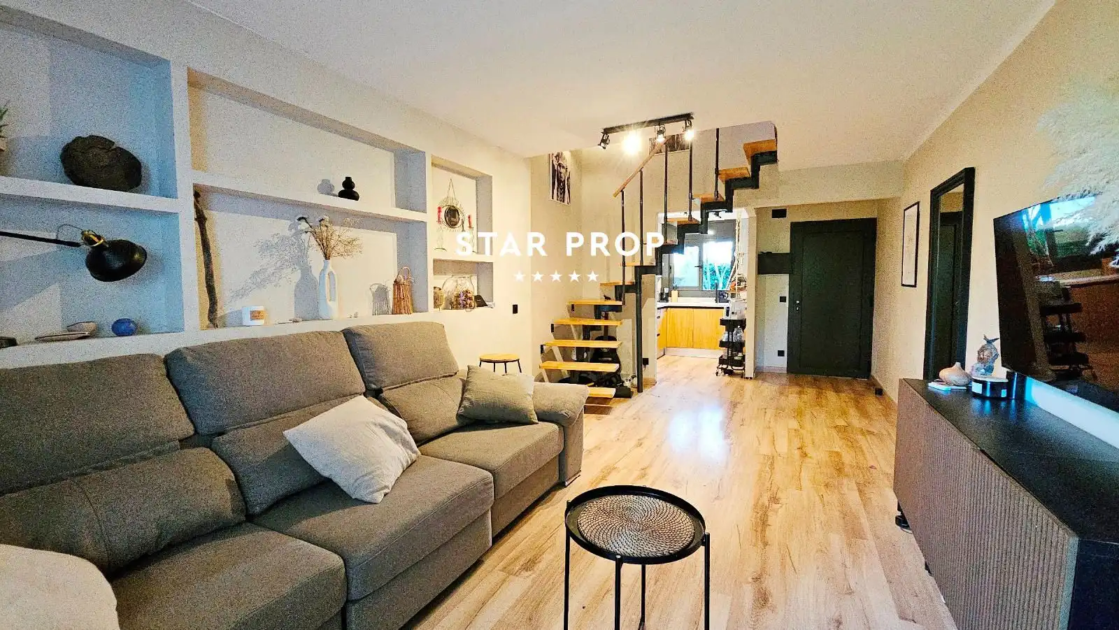Sala de estar de Casa adosada en venta en Llançà con Terraza, Trastero y Amueblado