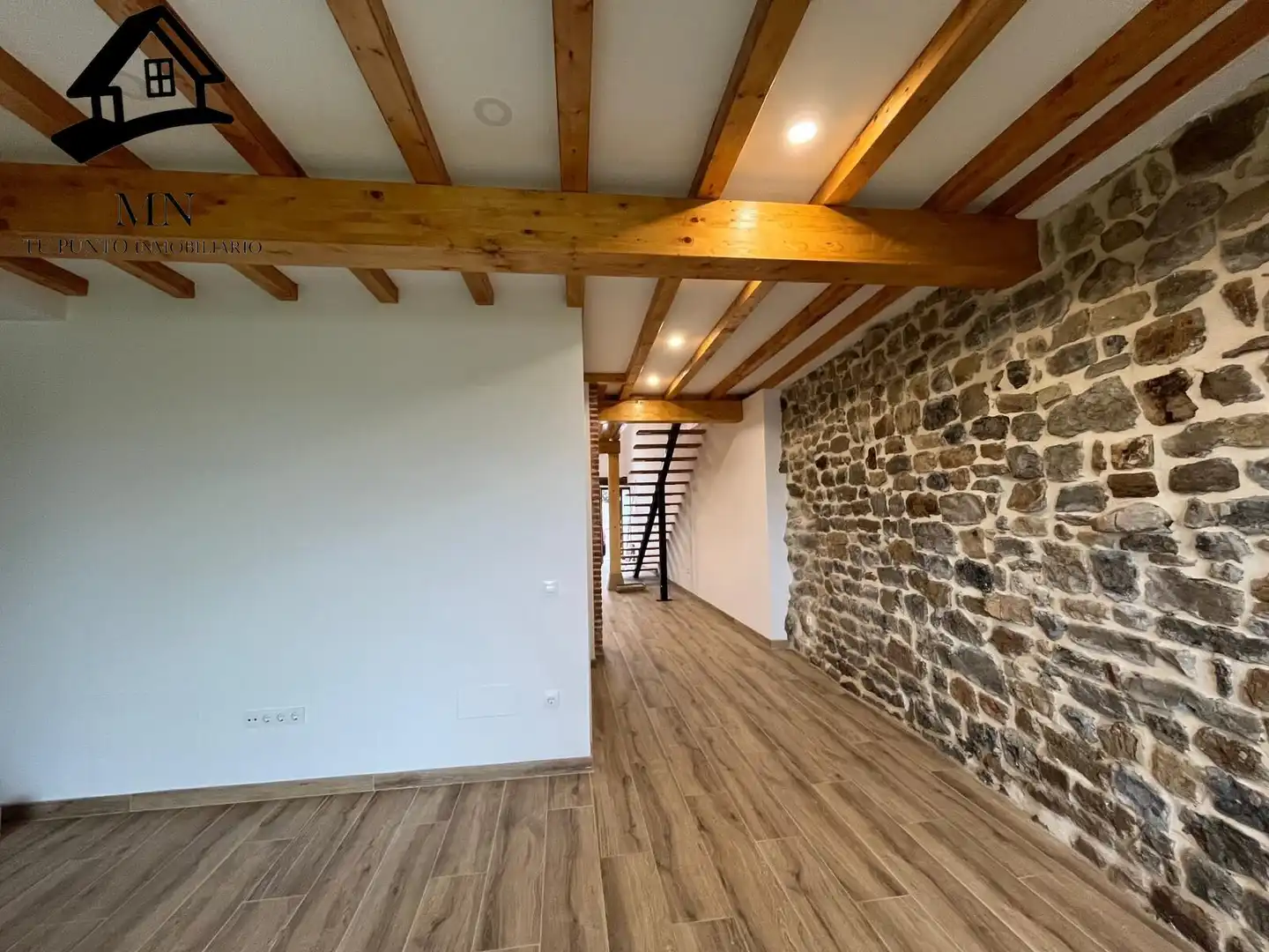 Finca rústica en venda en Villacarriedo amb Jardí privat