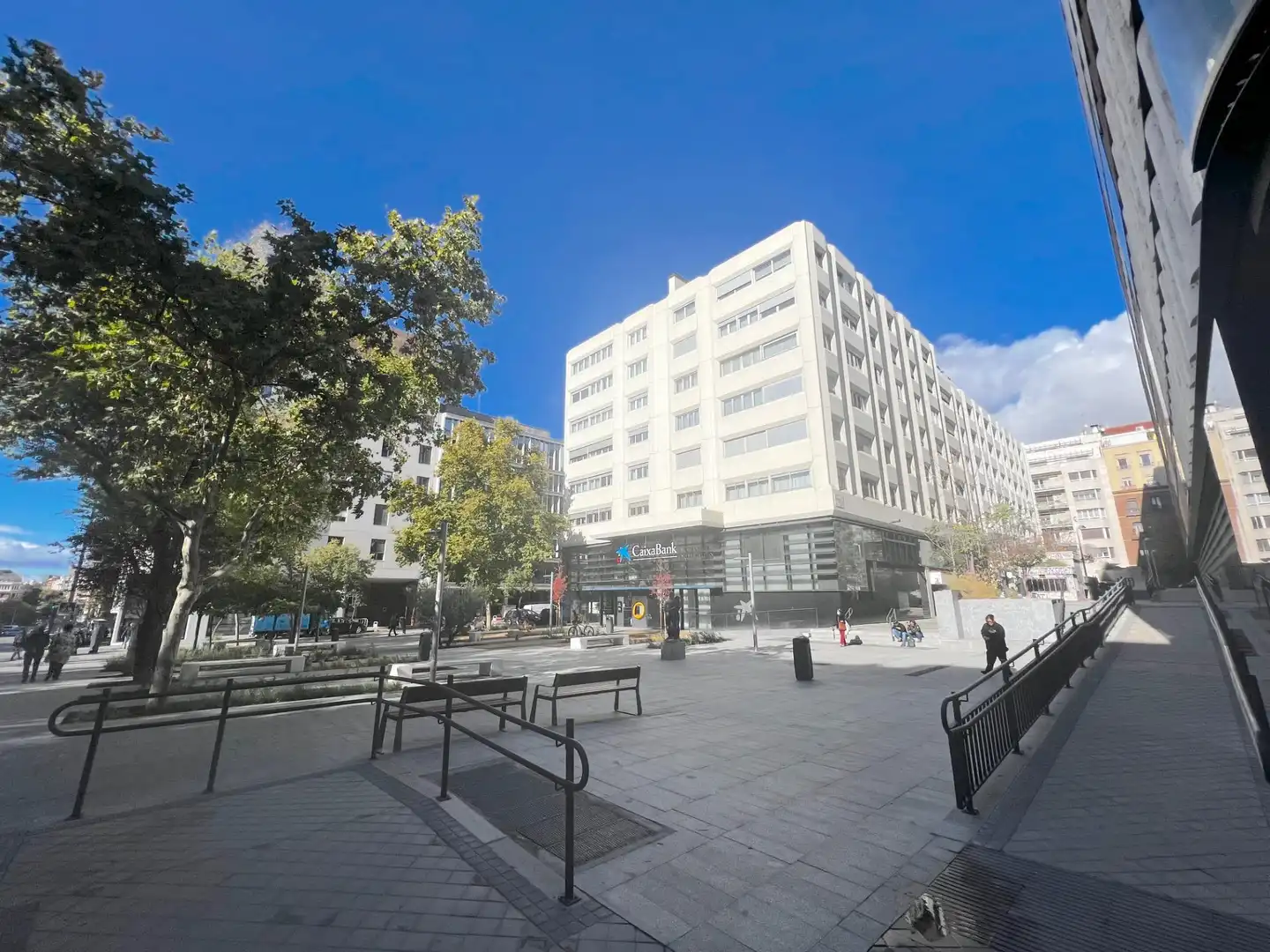 Exterior view of Flat for rent in Barrio de Salamanca