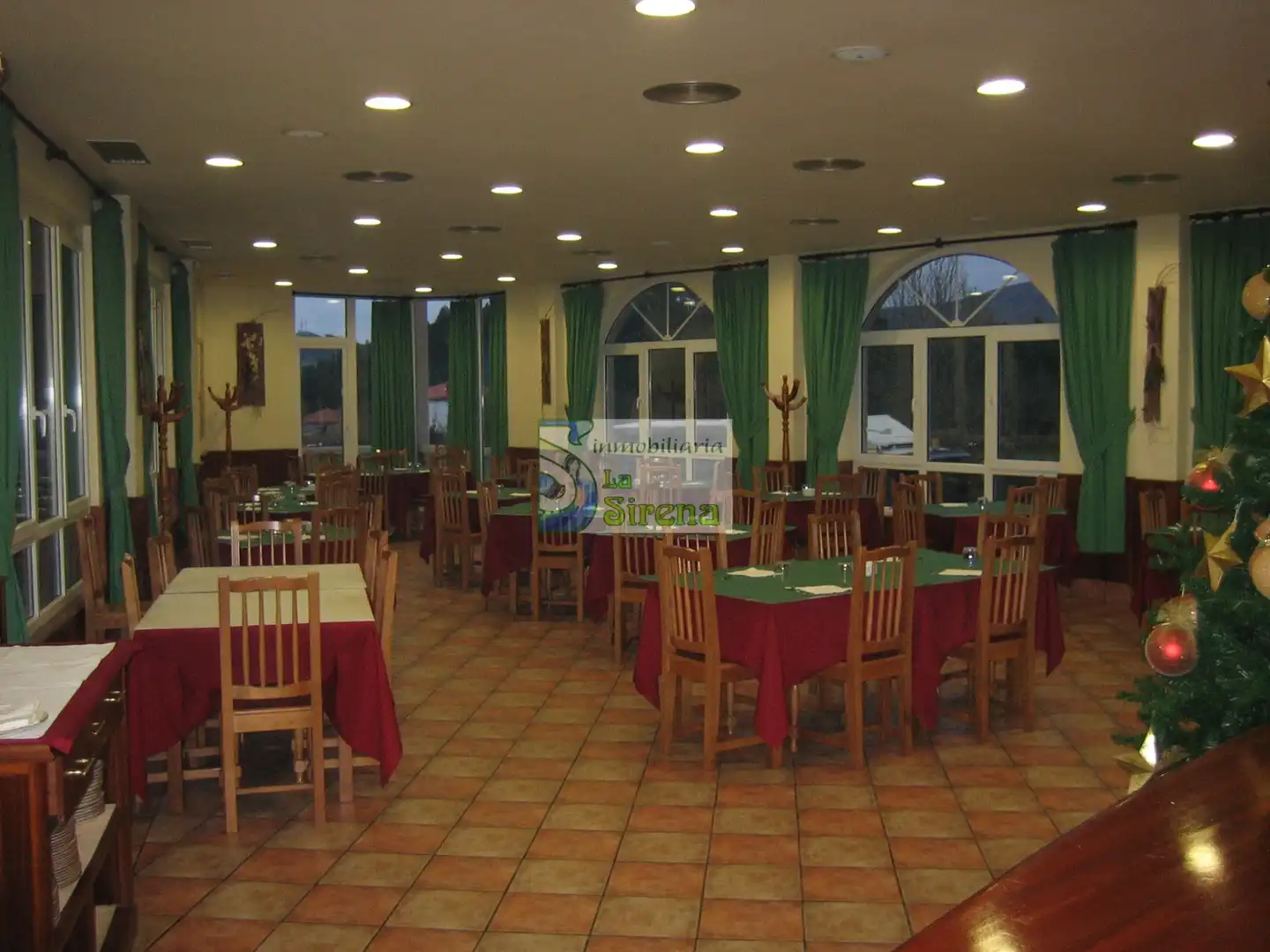 Commercial properties for sale in Castro-Urdiales  with Air Conditioner, Heating and Terrace