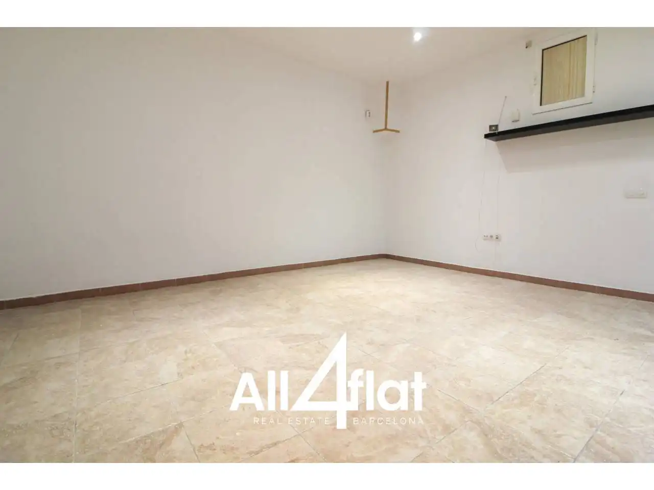 Wohnung zum Verkauf in L'Hospitalet de Llobregat mit Klimaanlage und Alarm