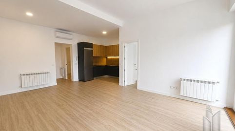 Foto 5 de Piso de alquiler en De Fuencarral, Trafalgar, Madrid Capital