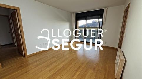 Foto 3 de Piso de alquiler en Del Pont de Can Vernet , Coll Favà, Barcelona