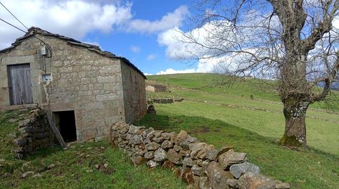 Foto 4 de Finca rústica en venta en San Pedro del Romeral, Cantabria