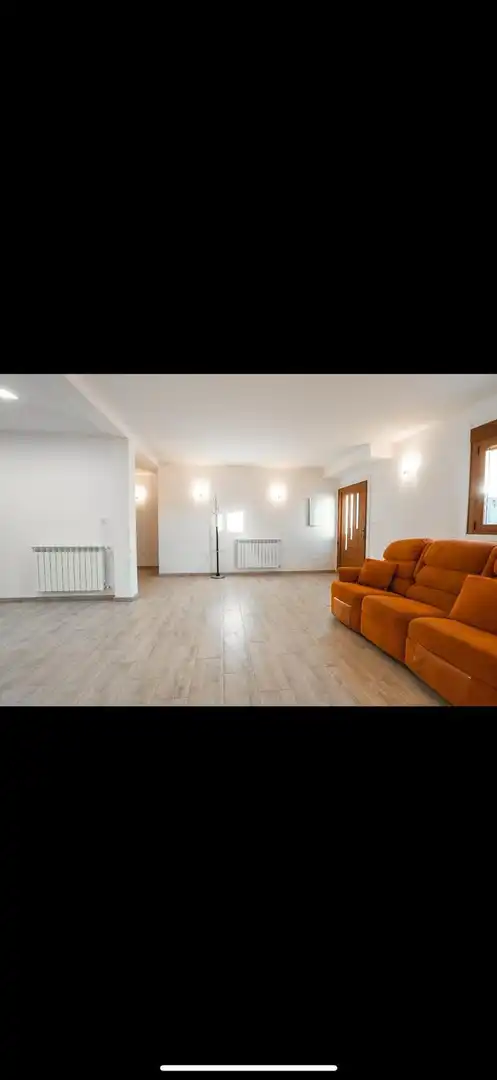 Casa o xalet en venda en A Merca   amb Jardí privat, Terrassa i Moblat