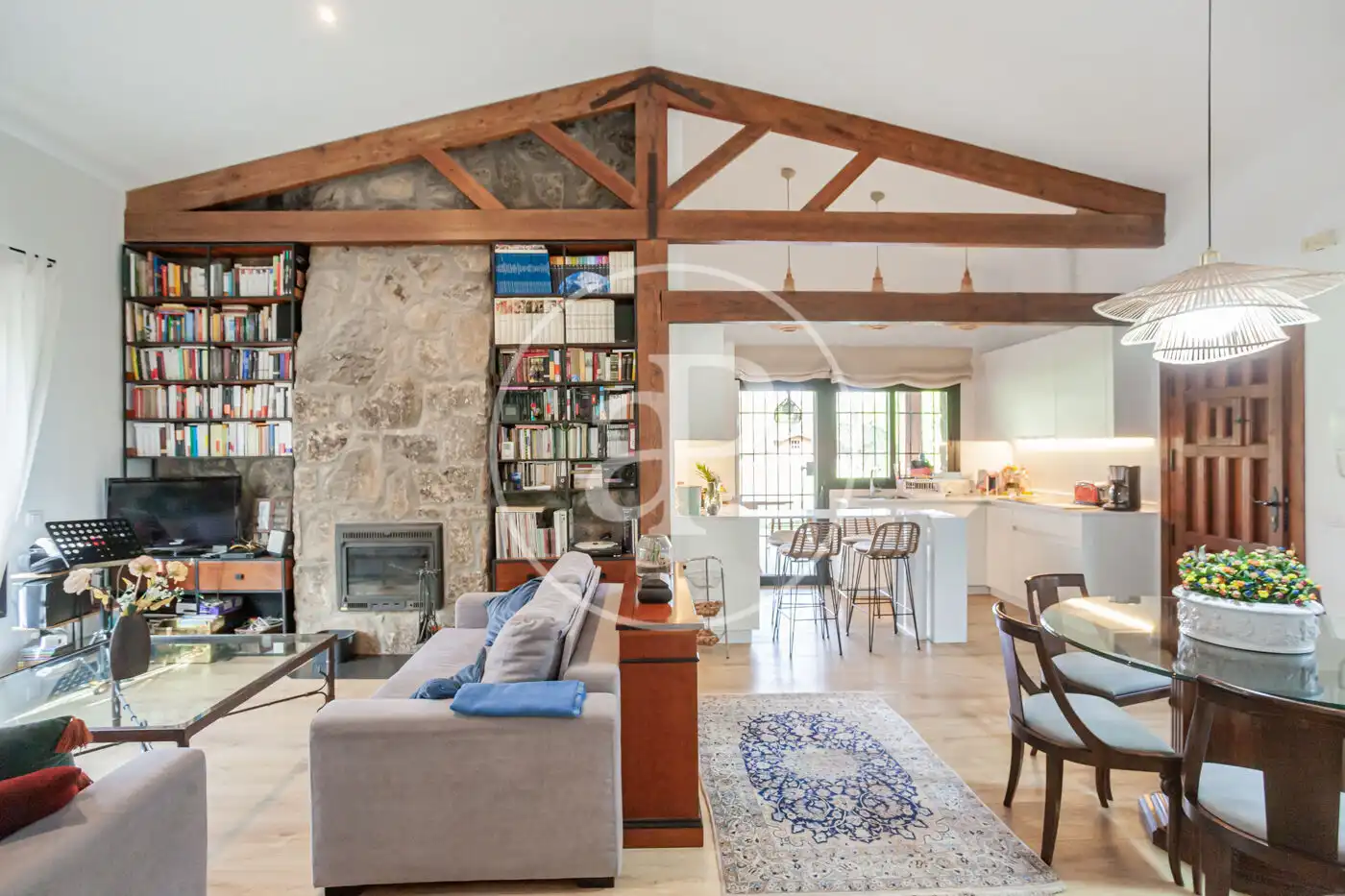 Sala de estar de Casa o chalet en venta en Pozuelo de Alarcón con Aire acondicionado, Calefacción y Jardín privado