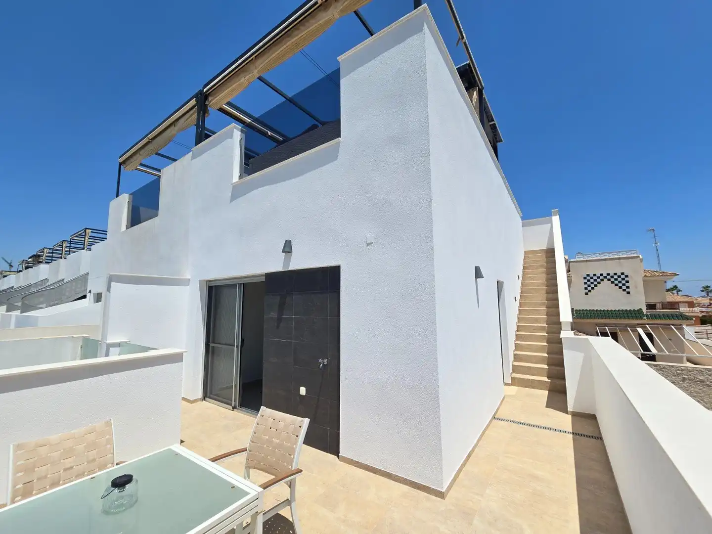 Vista exterior de Casa o xalet en venda en Rojales amb Jardí privat, Terrassa i Traster