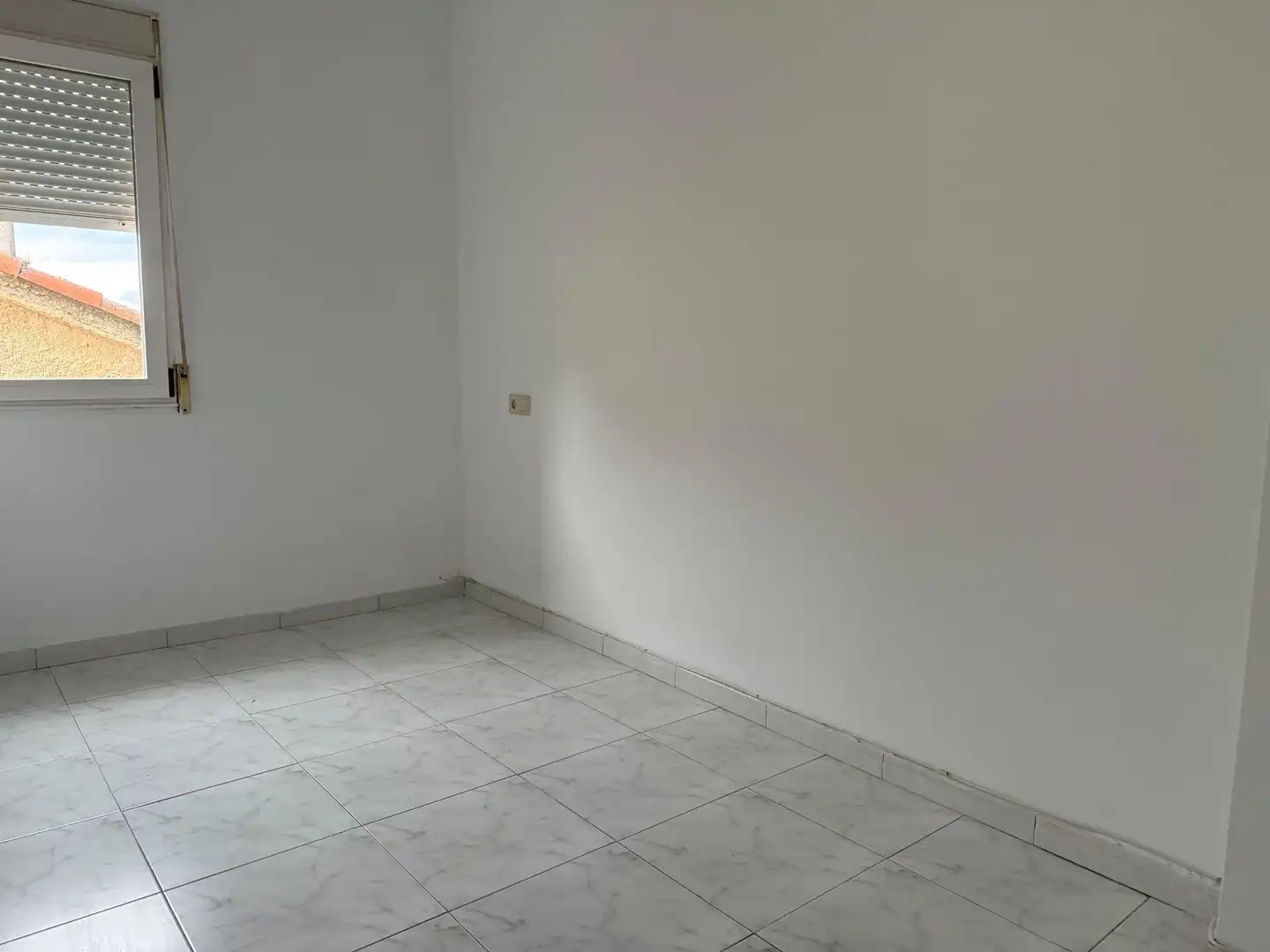 Einfamilien-Reihenhaus zur Miete in Ourense Capital 