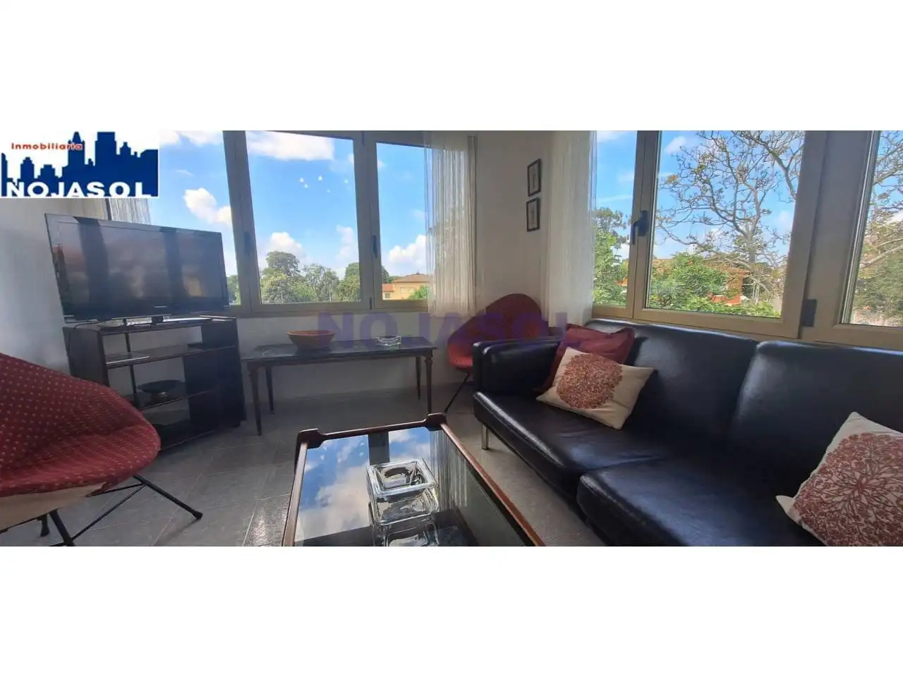 Sala d'estar de Casa o xalet de lloguer en Noja amb Jardí privat, Terrassa i Moblat