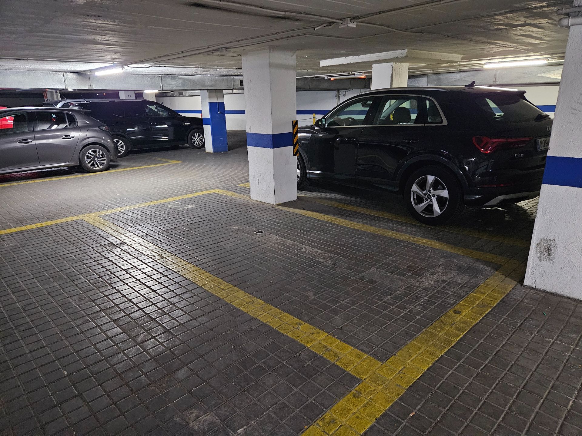 Parking of Garage for sale in  Madrid Capital