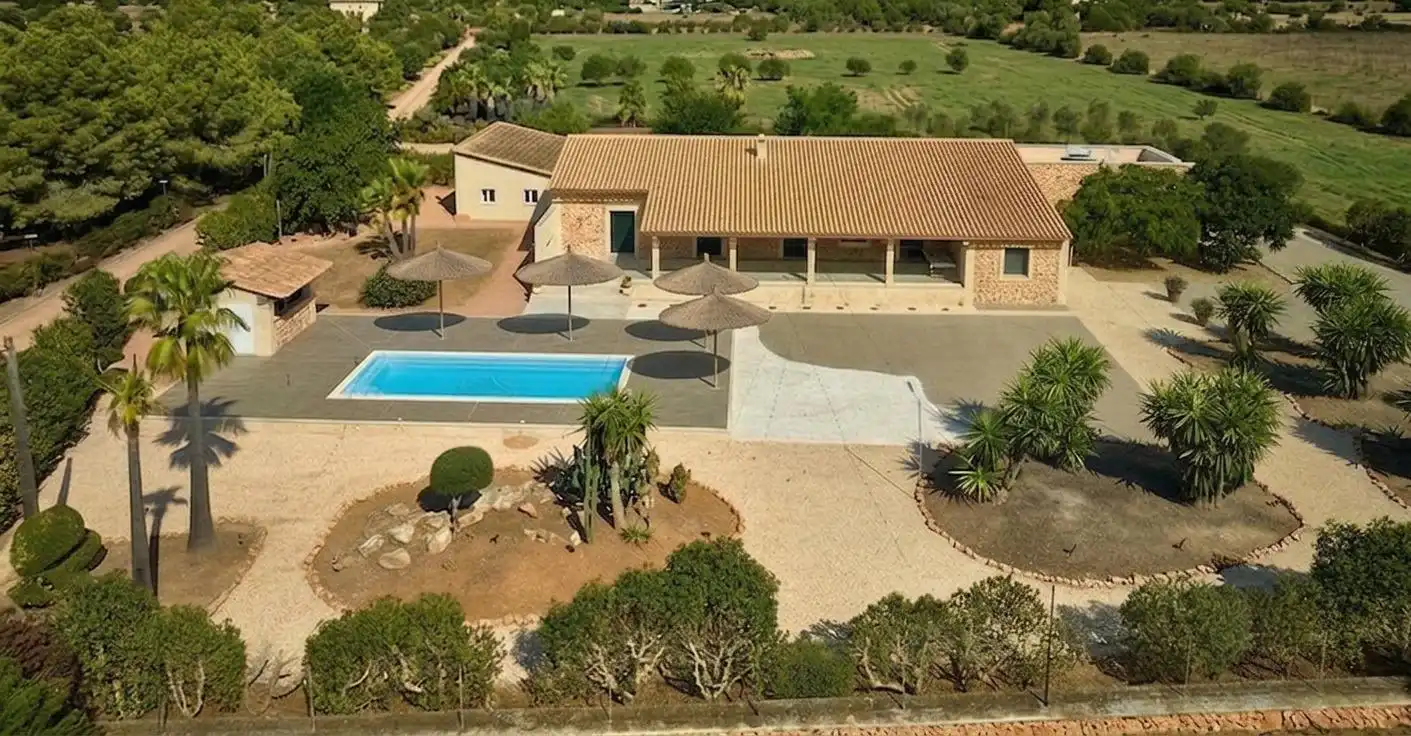 Casa rústica amb piscina en venda a Llucmajor pueblo, imagen 3