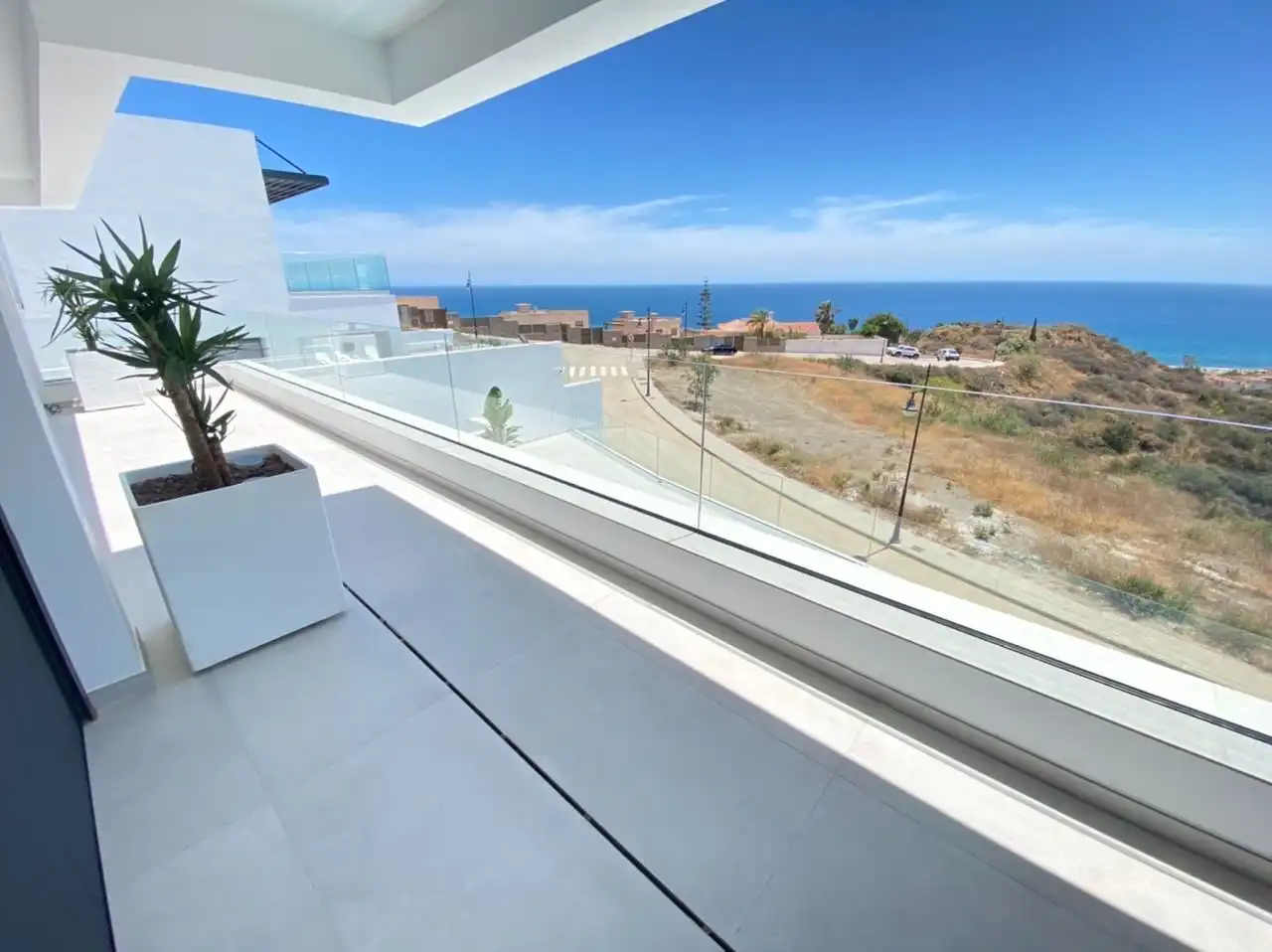Terrassa de Casa o xalet en venda en Nerja amb Aire condicionat, Calefacció i Jardí privat