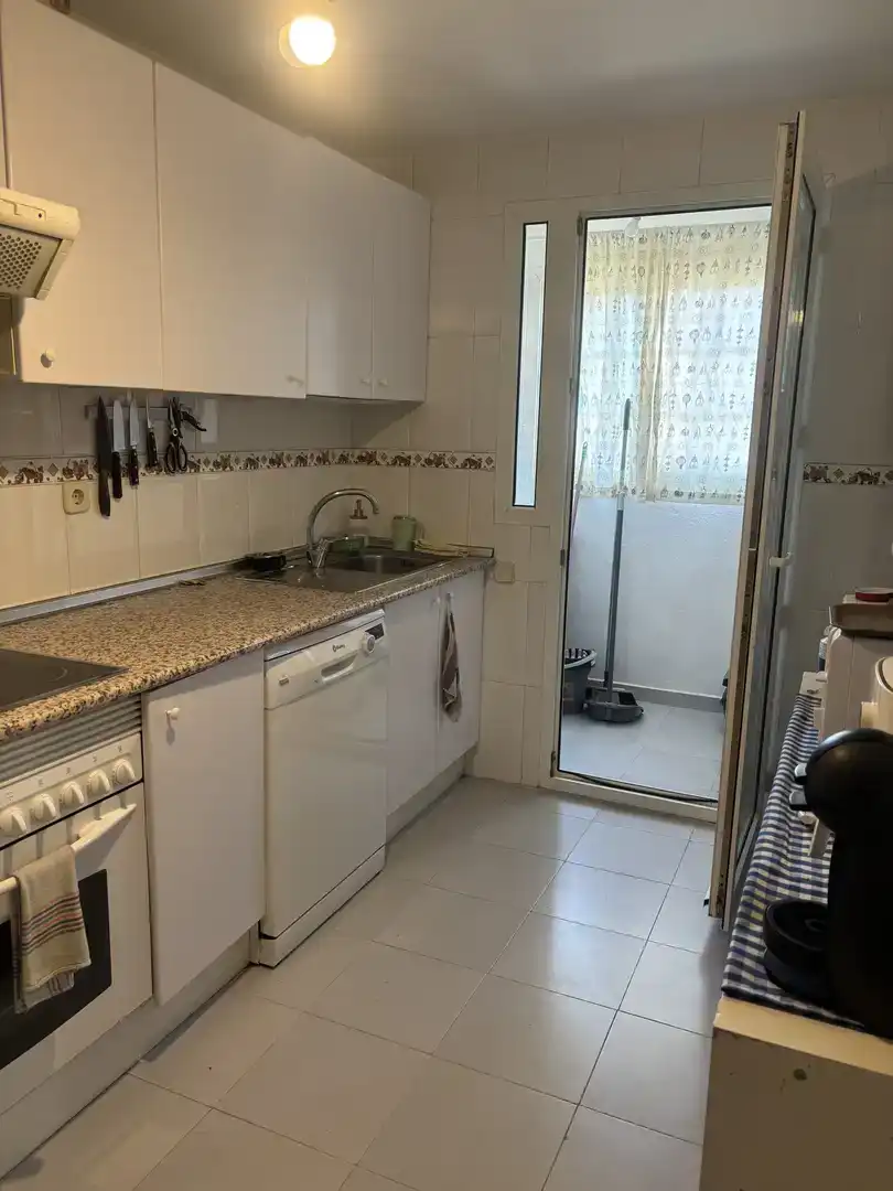 Kitchen of Flat for share in Las Rozas de Madrid  with Parquet flooring, Swimming Pool and Furnished