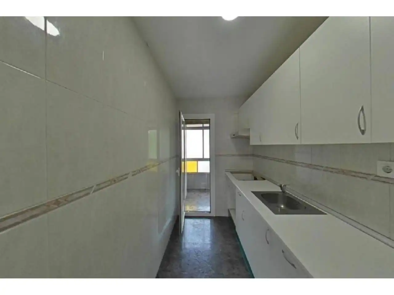 Küche von Wohnung zum Verkauf in Sabadell mit Balkon