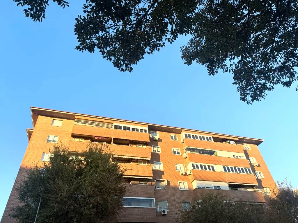 Exterior view of Flat for sale in Fuenlabrada  with Air Conditioner, Heating and Terrace