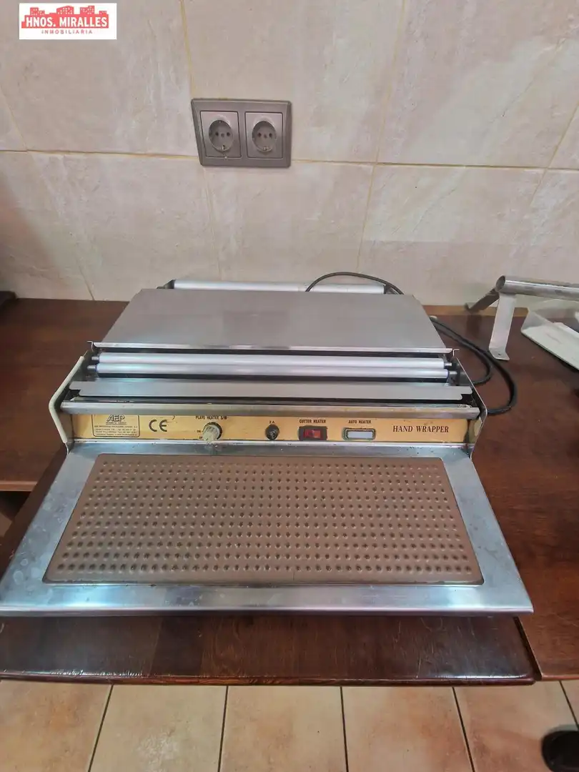 Local en venta en Elche / Elx con Aire acondicionado y Amueblado