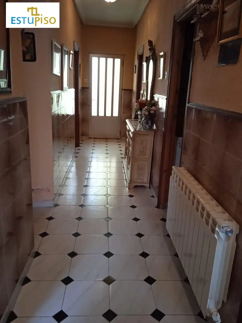 Country homes for sale in Luyego  with Heating and Furnished