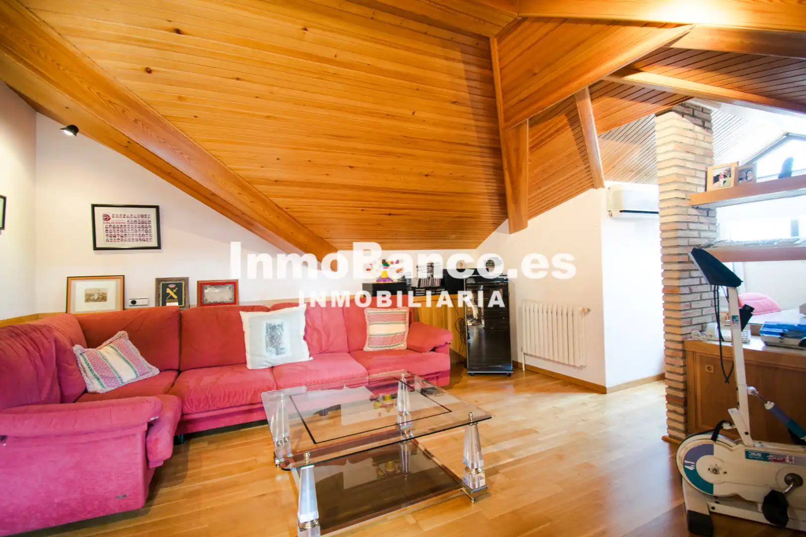 Sala de estar de Casa o chalet en venta en Chiva con Aire acondicionado, Calefacción y Jardín privado