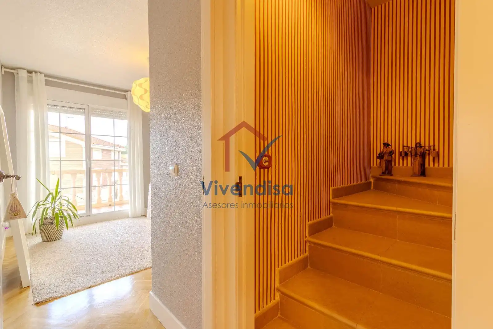 Casa adosada en venta en Cabanillas del Campo con Terraza y Piscina