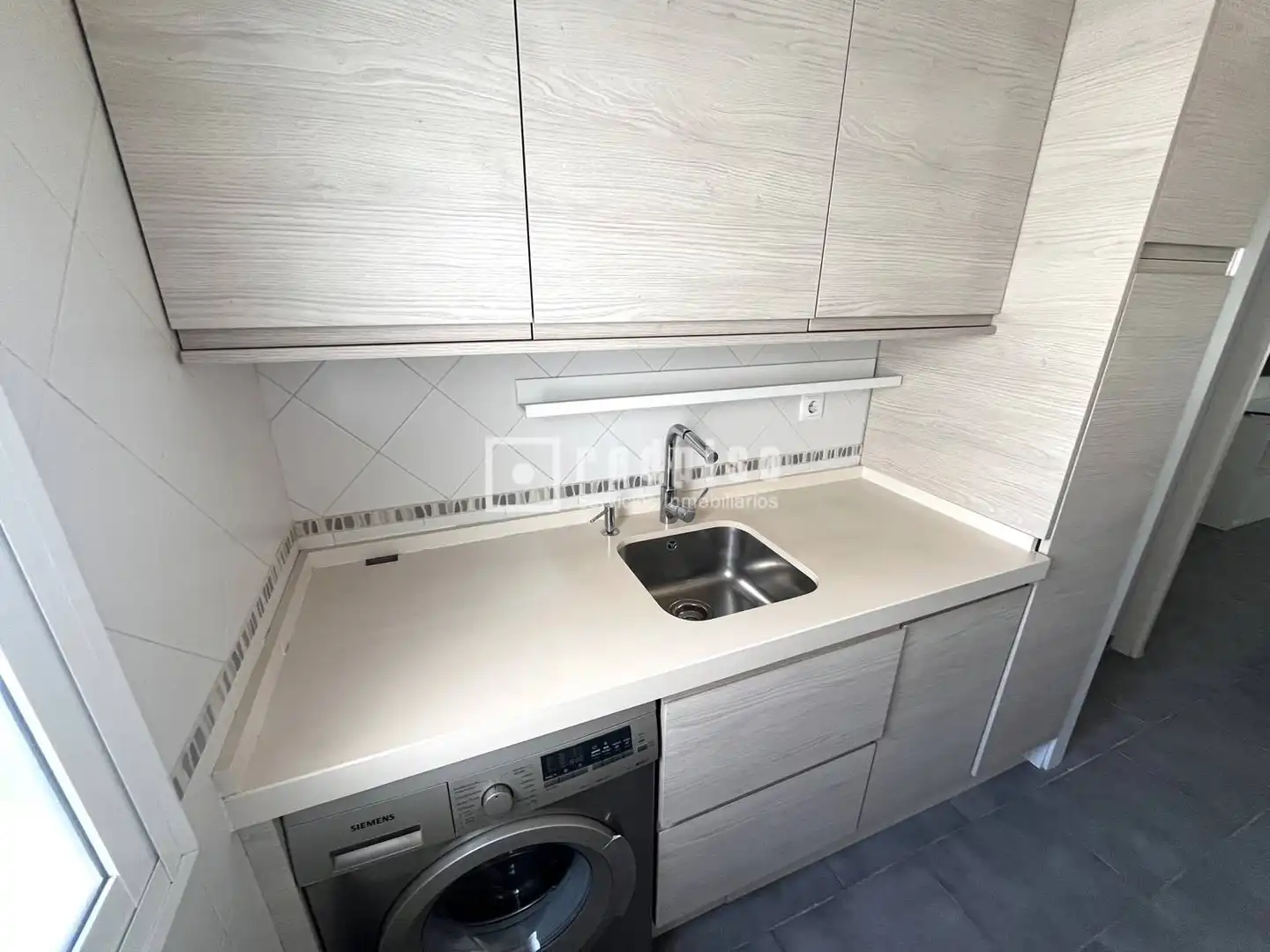 Kitchen of Flat for rent in Sevilla  with Air Conditioner, Terrace and Furnished