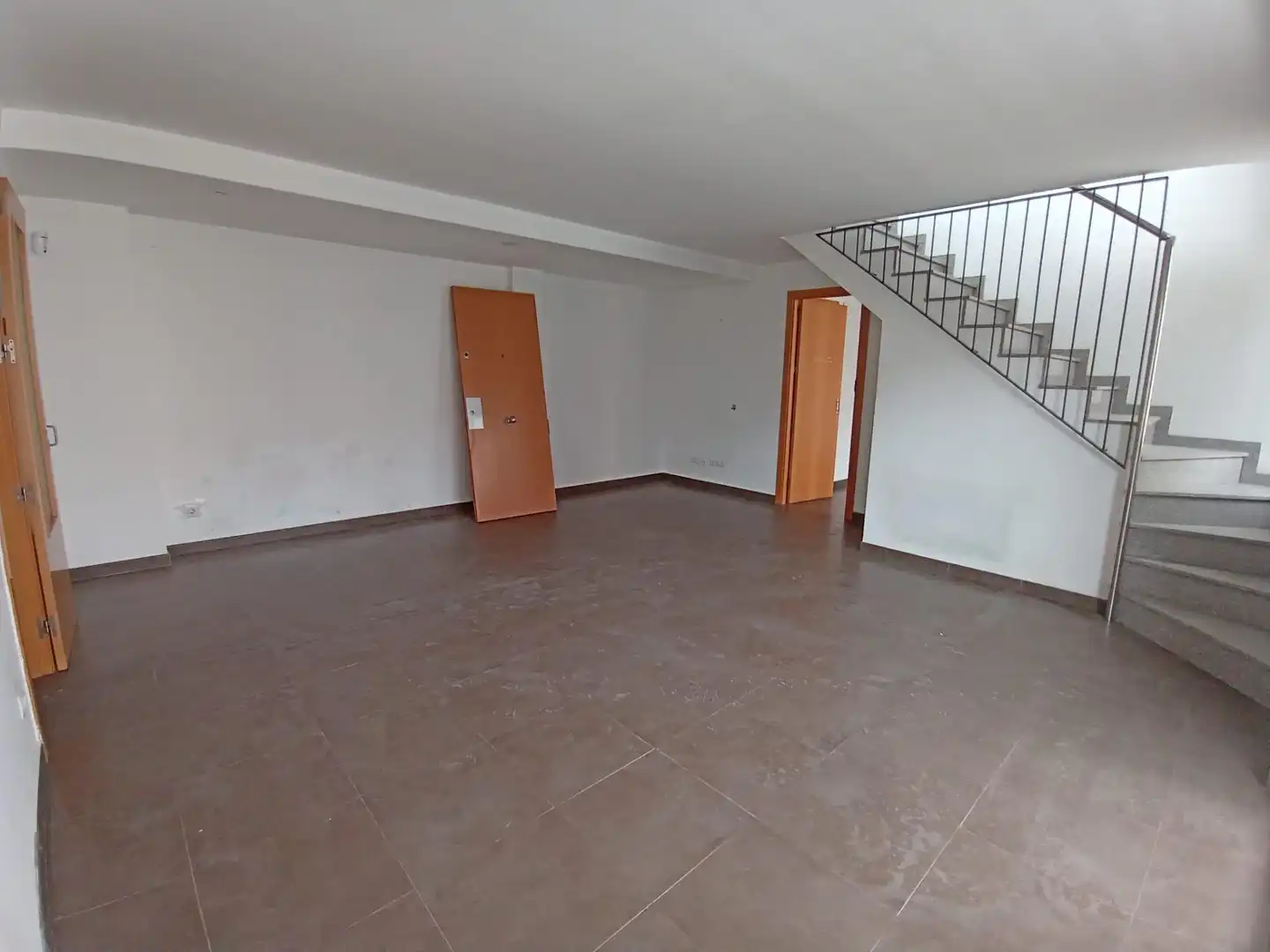 Maisonette zum Verkauf in Rubí mit Terrasse, Abstellraum und Balkon