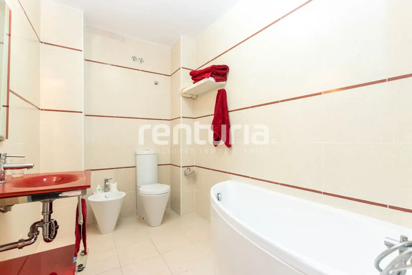 Badezimmer von Wohnung zum Verkauf in La Font de la Figuera mit Klimaanlage, Terrasse und Ofen