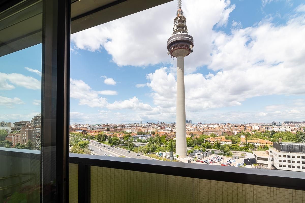 Flat for sale in Calle MARQUES DE LOZOYA, Estrella, Retiro