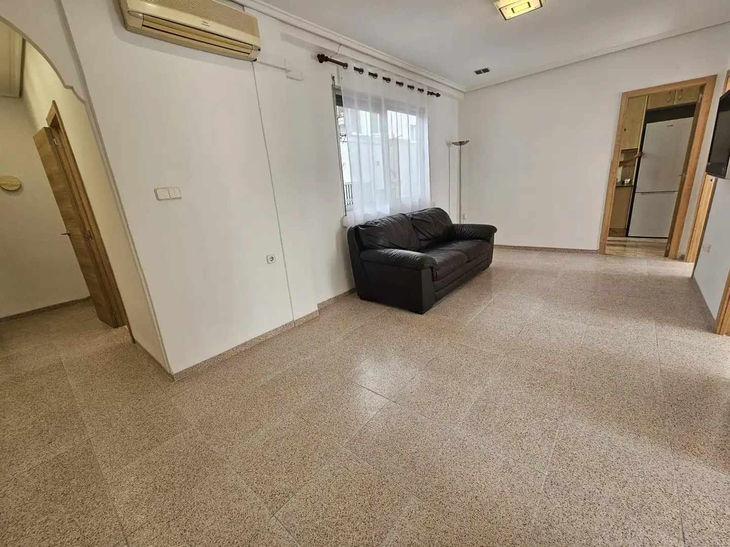 Sala d'estar de Pis en venda en Valencia amb Aire condicionat i Moblat