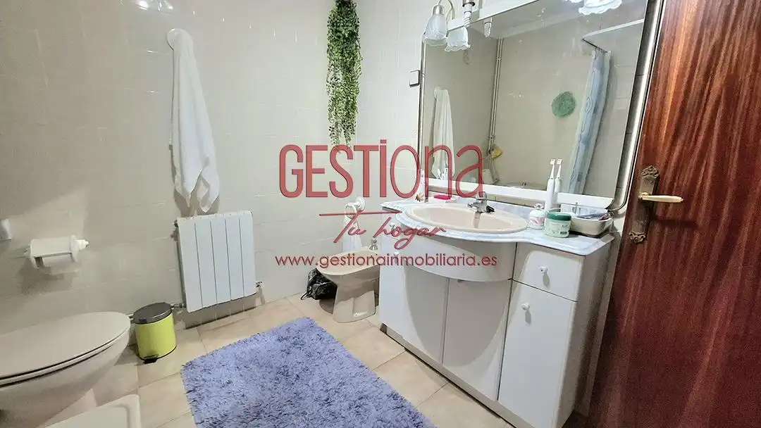 Adossat amb terrassa en venda a Hazas de Cesto, imagen 18