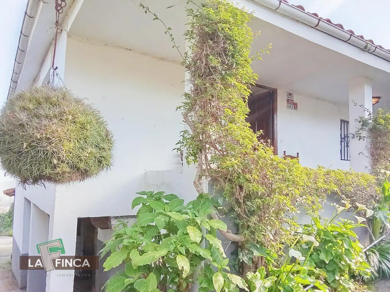 Vista exterior de Casa o xalet en venda en Villaviciosa amb Calefacció, Terrassa i Traster