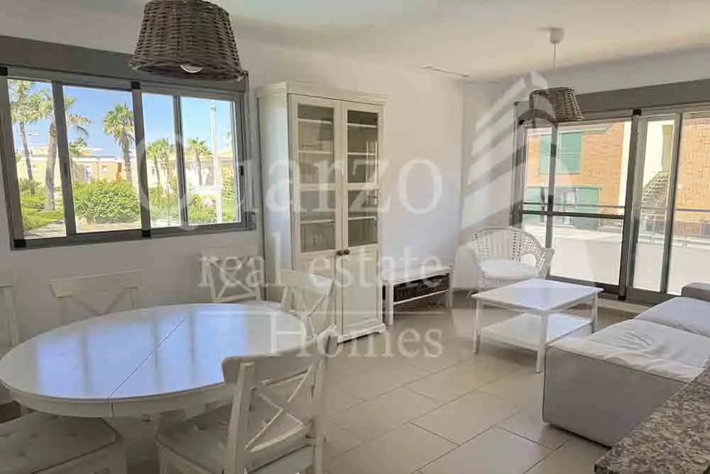 Wohnzimmer von Maisonette zum Verkauf in Oliva mit Klimaanlage, Terrasse und Möbliert