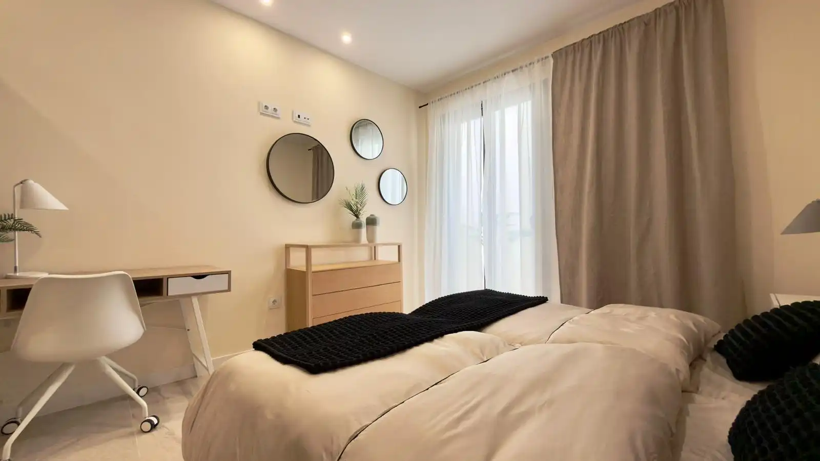 Casa o chalet de alquiler en Calle Londres, 9, Golf Bahía