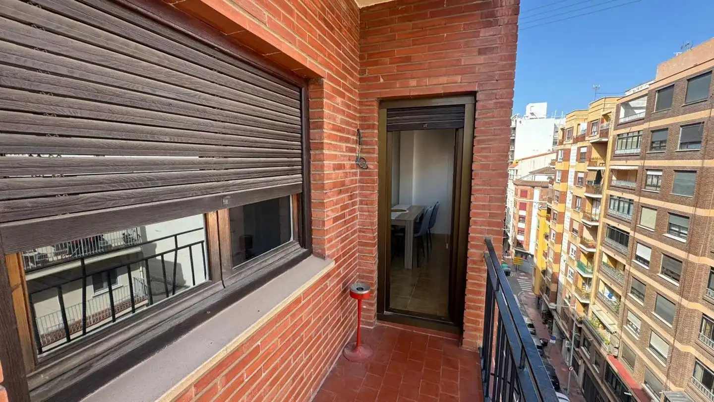 Pis de lloguer a D'Herrero, Hospital - Plaza del Real