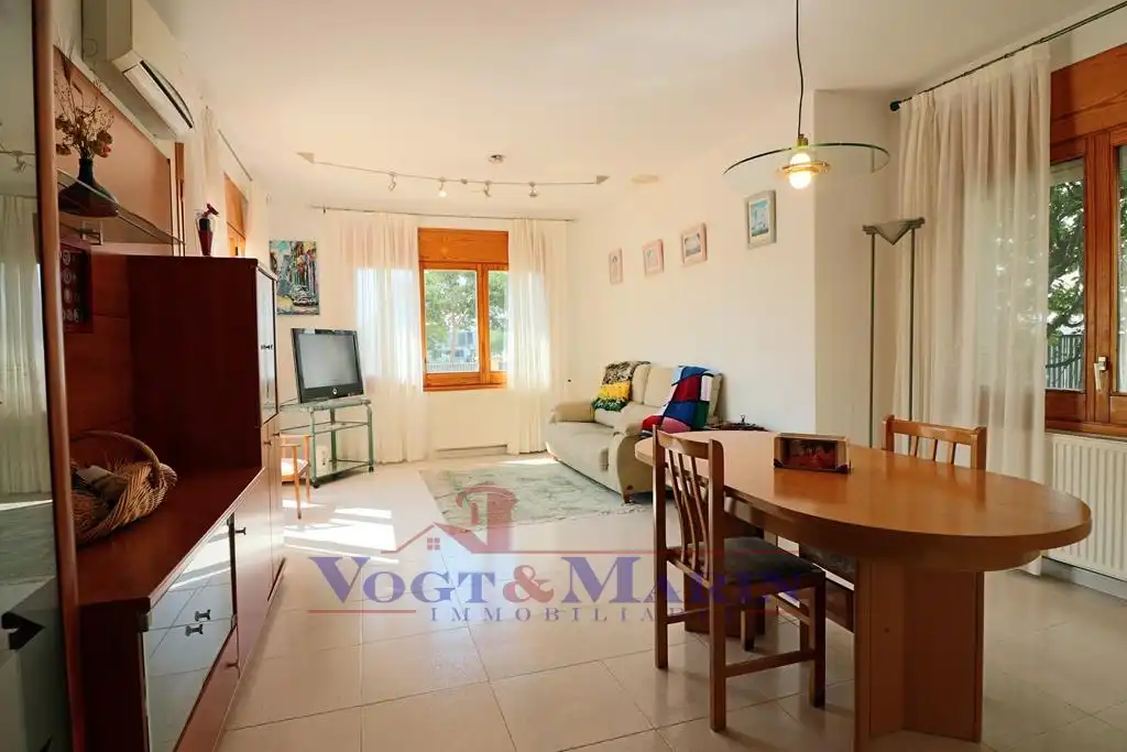 Doppelhaushälfte mit Terrasse zum Verkauf in Carrer de Pere III, imagen 9