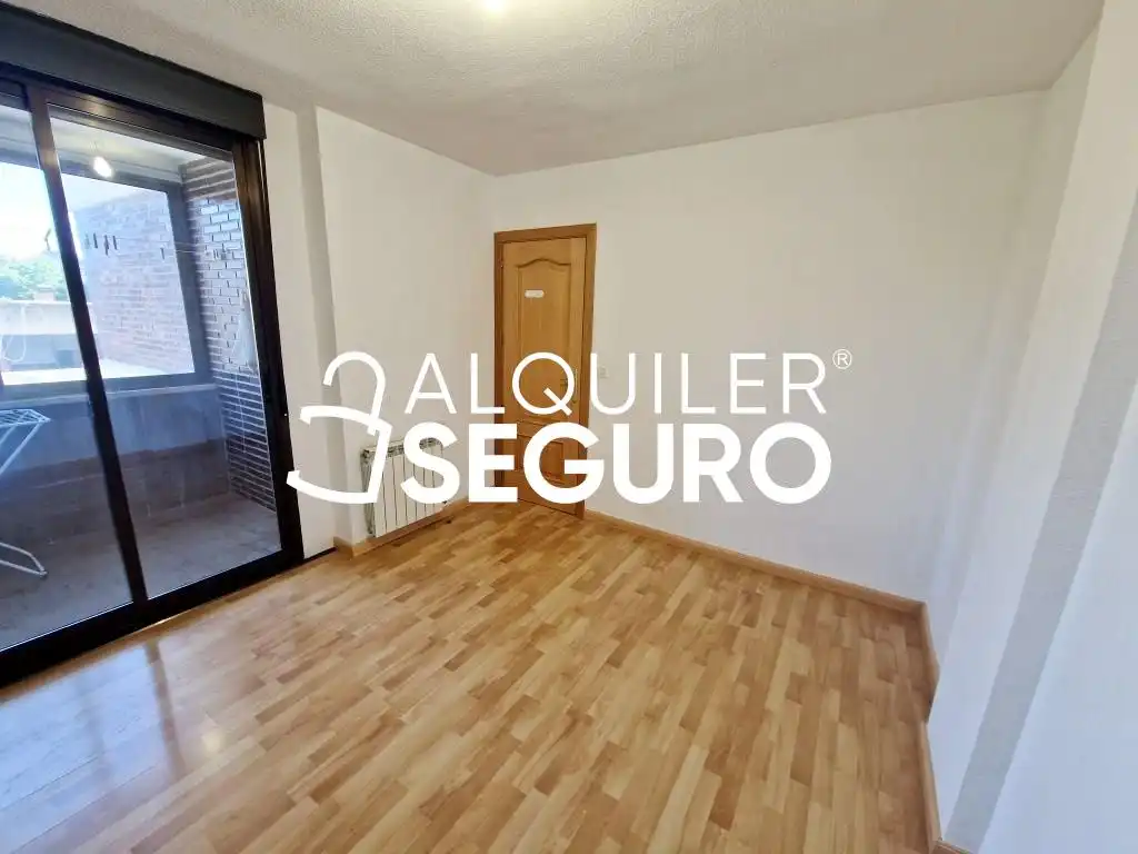 Bedroom of Flat for rent in Fuenlabrada  with Air Conditioner, Heating and Terrace